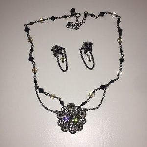 Hanging flower necklace and earring set